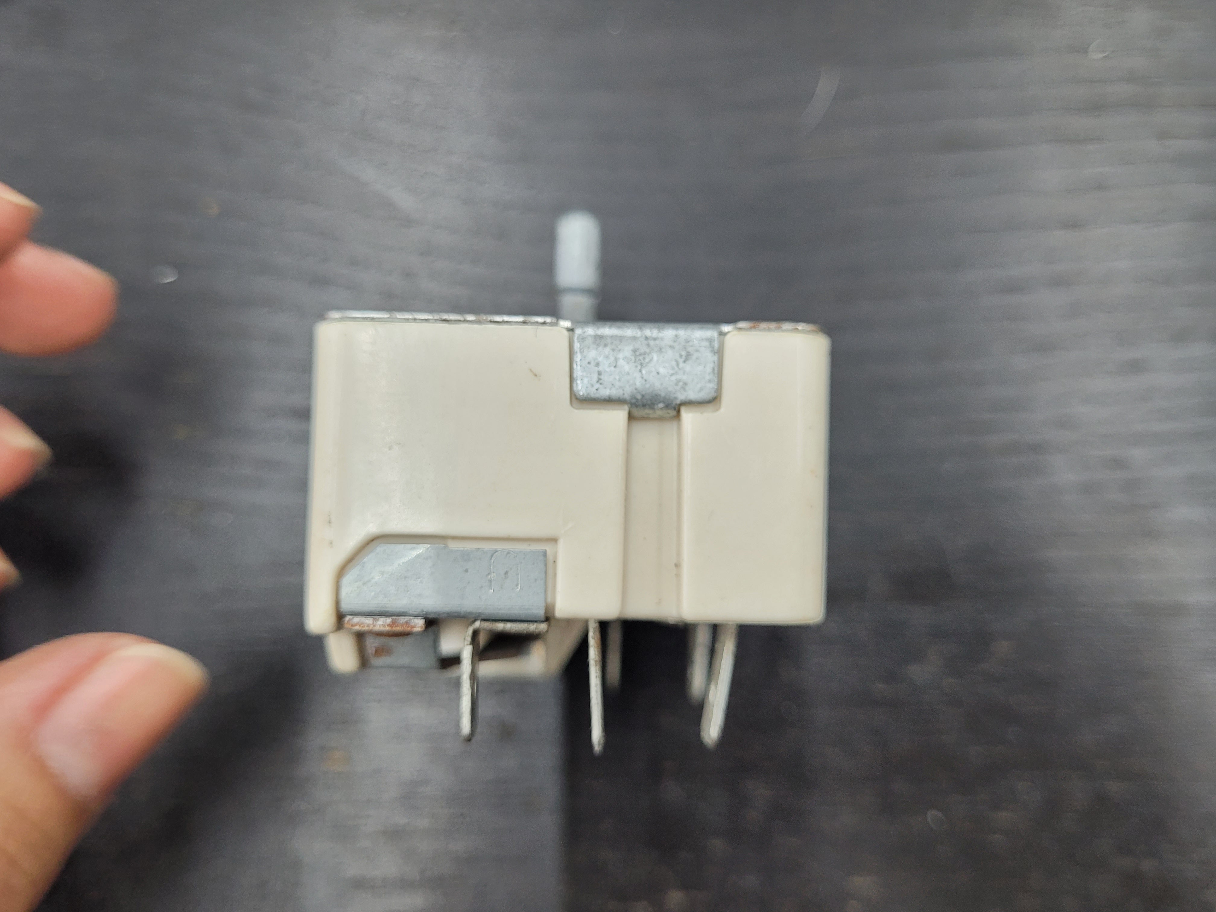 GE Stove Surface Element Control Switch WB23K5027 CTL046 GE Stove Surface Element Control Switch WB23K5027 CTL046